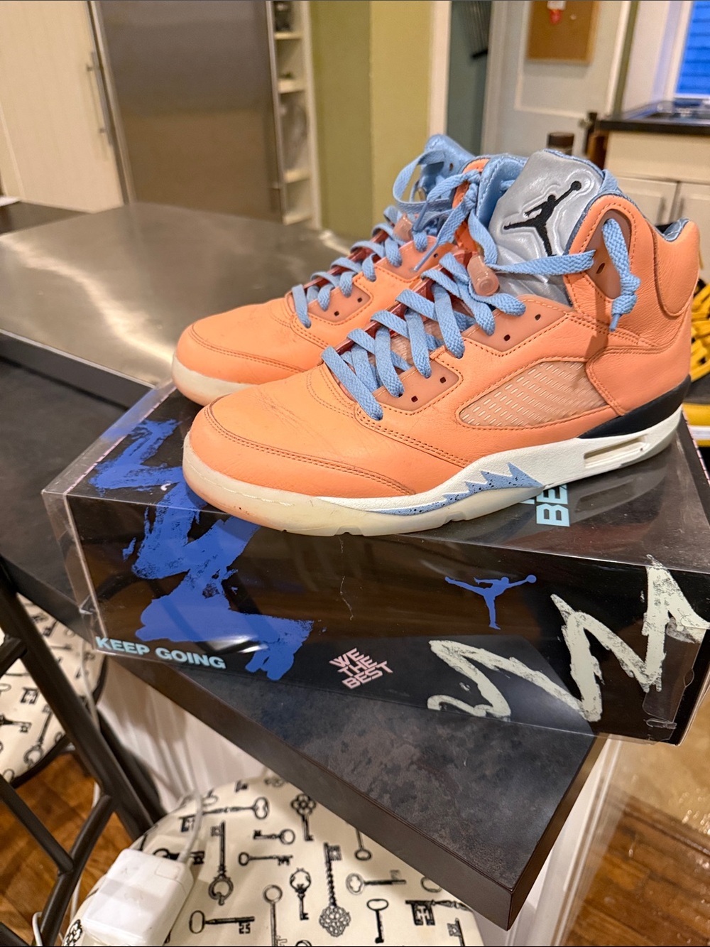 Jordan 5 Men’s Sneakers DJ Khalid “We The Best” Peach with Light Blue size 11.5